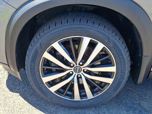 Certified 2023 Nissan Pathfinder Platinum AWD/4WD image 11