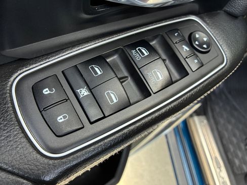 Used 2021 RAM 2500 Laramie w/ Body Color Bumper Group AWD/4WD image 9
