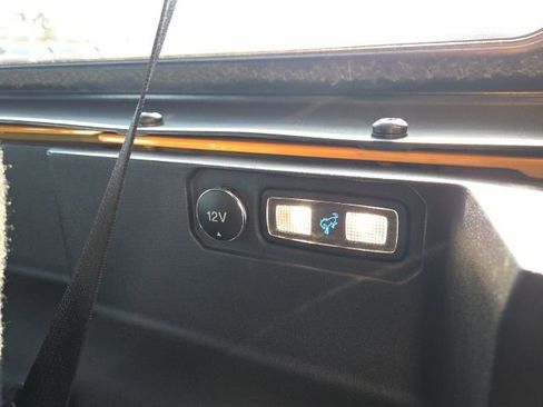 Used 2021 Ford Bronco Badlands image 10