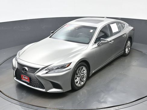 Used 2019 Lexus LS 500 AWD w/ Accessory Package (Z2) image 38