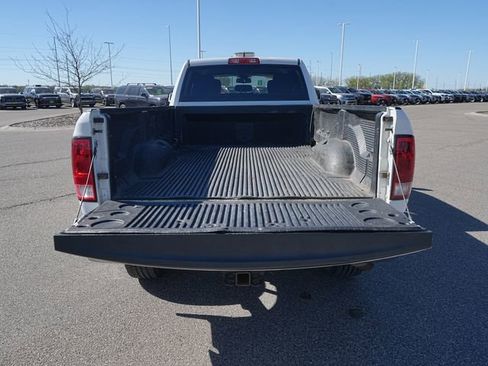 Used 2015 RAM 3500 Tradesman w/ Chrome Appearance Group AWD/4WD image 10
