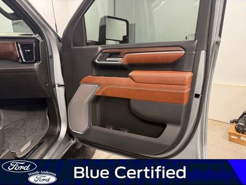 Used 2024 GMC Sierra 3500 Denali Ultimate AWD/4WD image 29