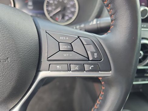 Used 2024 Nissan Sentra SR w/ SR Premium Package image 24