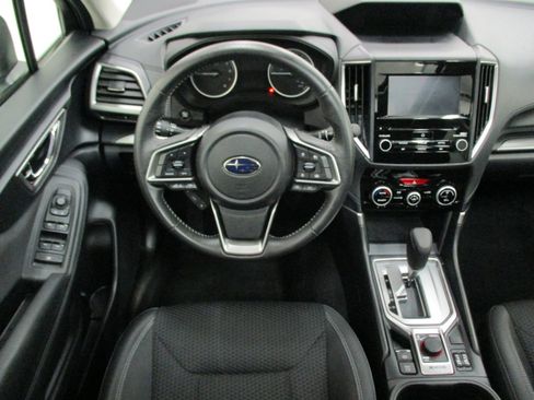 Used 2022 Subaru Forester Premium image 16