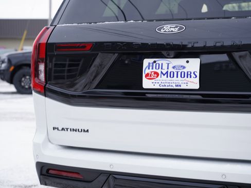 New 2025 Ford Expedition Platinum w/ Stealth Performance Package image 13