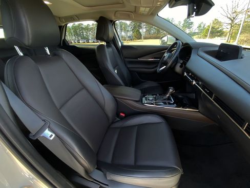 Used 2022 MAZDA CX-30 AWD 2.5 S w/ Premium Package image 13