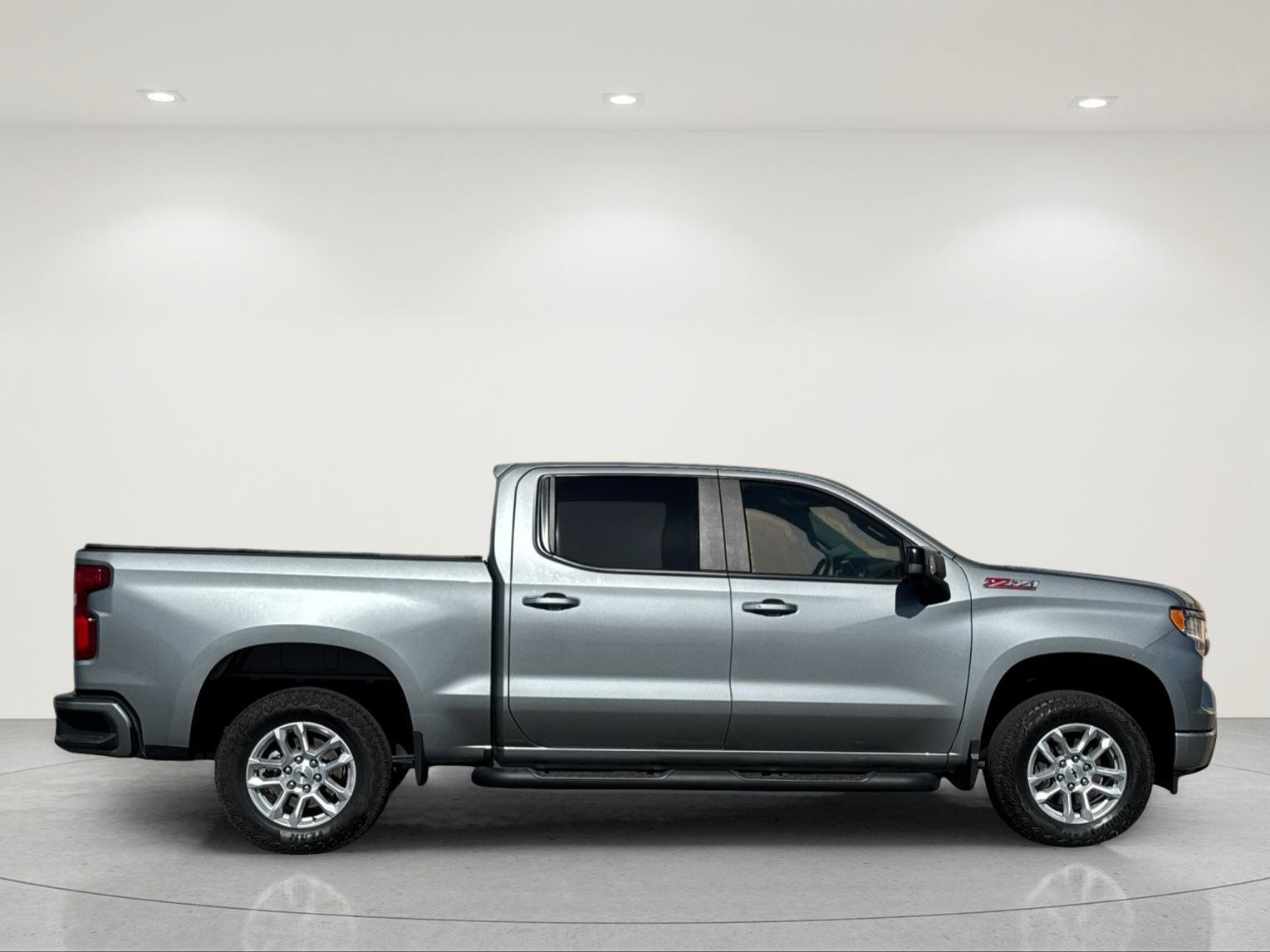 Used 2023 Chevrolet Silverado 1500 RST w/ Convenience Package II AWD/4WD image 7