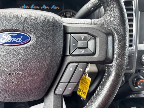 Used 2016 Ford F150 XLT w/ Equipment Group 302A Luxury AWD/4WD image 29