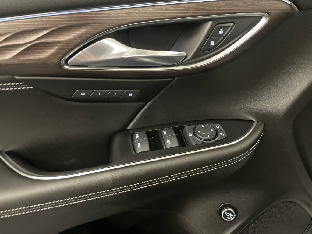 Used 2023 Buick Envision Avenir AWD/4WD image 18