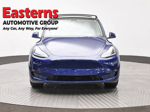 Used 2021 Tesla Model Y Long Range AWD/4WD image 2