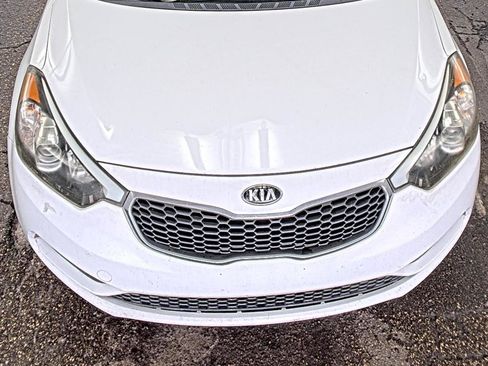 Used 2016 Kia Forte LX FWD image 5