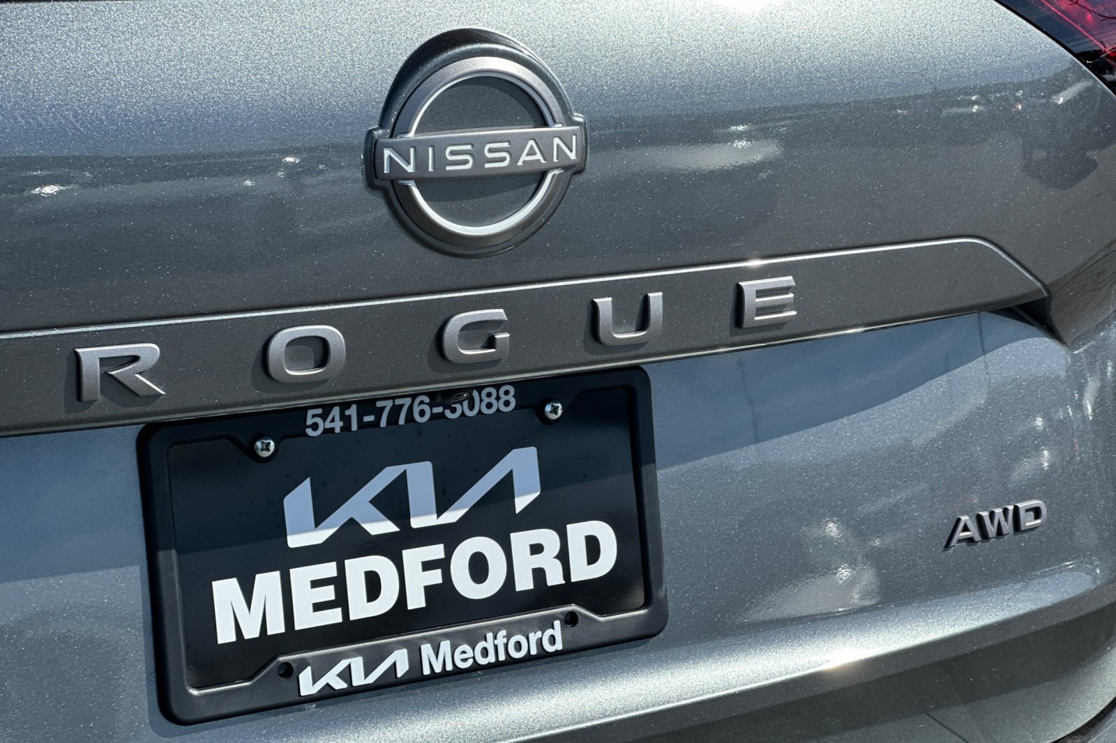 Used 2025 Nissan Rogue SV AWD/4WD image 27