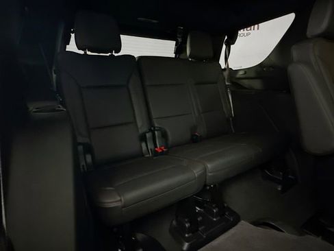 Used 2025 Chevrolet Tahoe High Country AWD/4WD image 31
