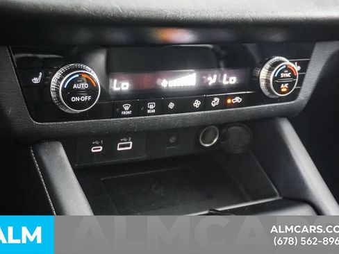 Used 2024 Mitsubishi Outlander SE FWD image 38