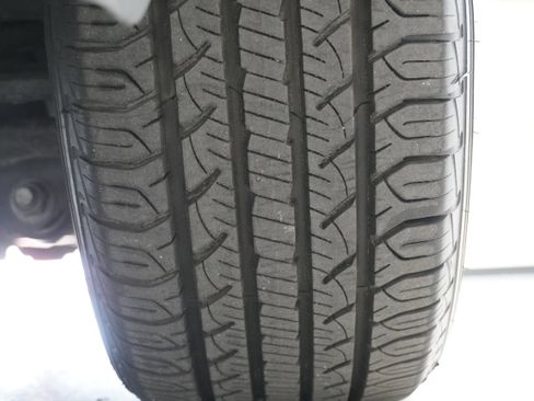 Used 2008 Mercury Grand Marquis GS image 23