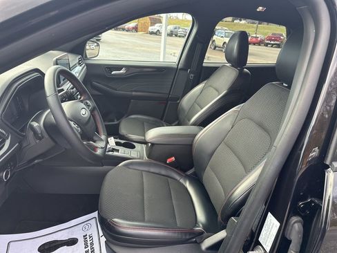 Used 2025 Ford Escape ST-Line image 16