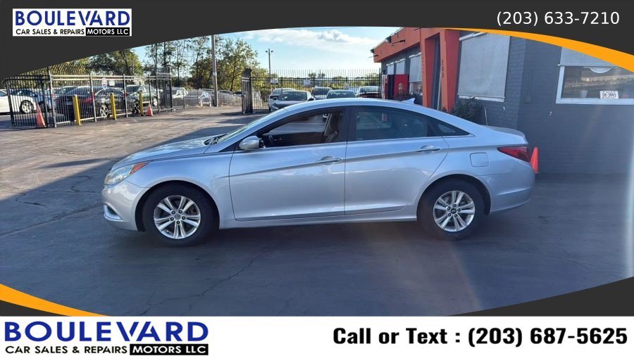 Used 2011 Hyundai Sonata GLS w/ Popular Equipment Pkg 2 FWD image 4