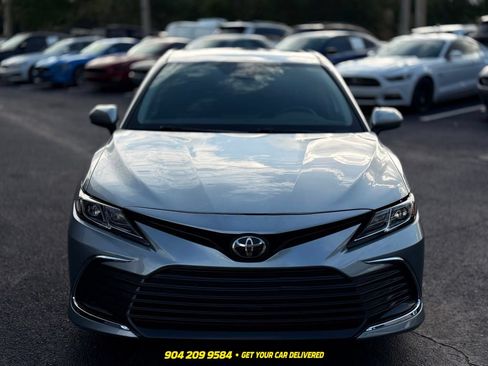 Used 2022 Toyota Camry LE FWD image 9