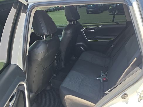 Used 2023 Toyota RAV4 XLE AWD/4WD image 24
