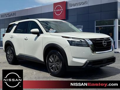 Certified 2024 Nissan Pathfinder SV