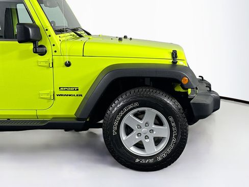 Used 2016 Jeep Wrangler Sport AWD/4WD image 40