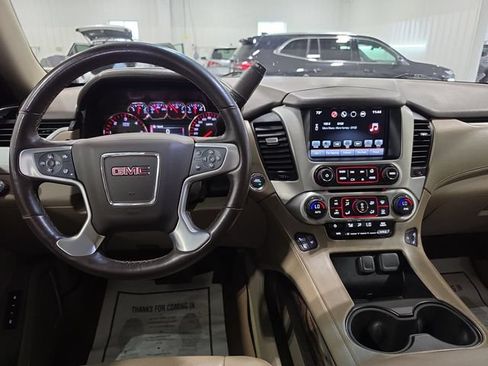 Used 2016 GMC Yukon XL SLT AWD/4WD image 10