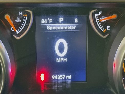 Used 2018 Jeep Wrangler Unlimited Sport S AWD/4WD image 27