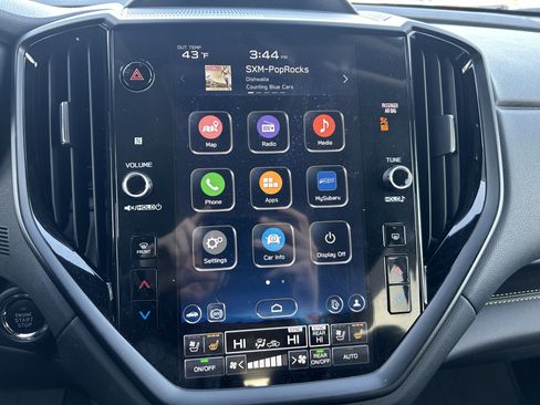 Used 2025 Subaru Ascent Bronze Edition w/ Onyx Package image 12