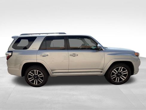 Used 2014 Toyota 4Runner Limited AWD/4WD image 6