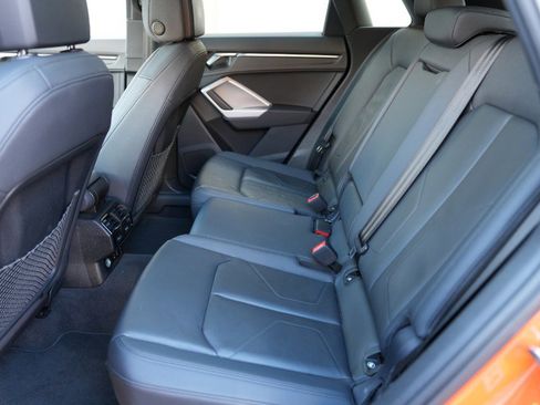 Used 2024 Audi Q3 2.0T Premium image 21