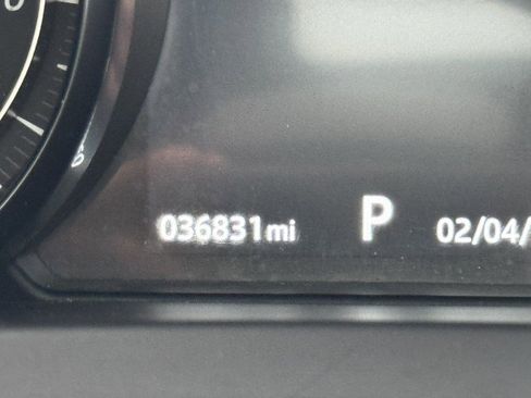 Used 2016 Jaguar F-TYPE Coupe image 9