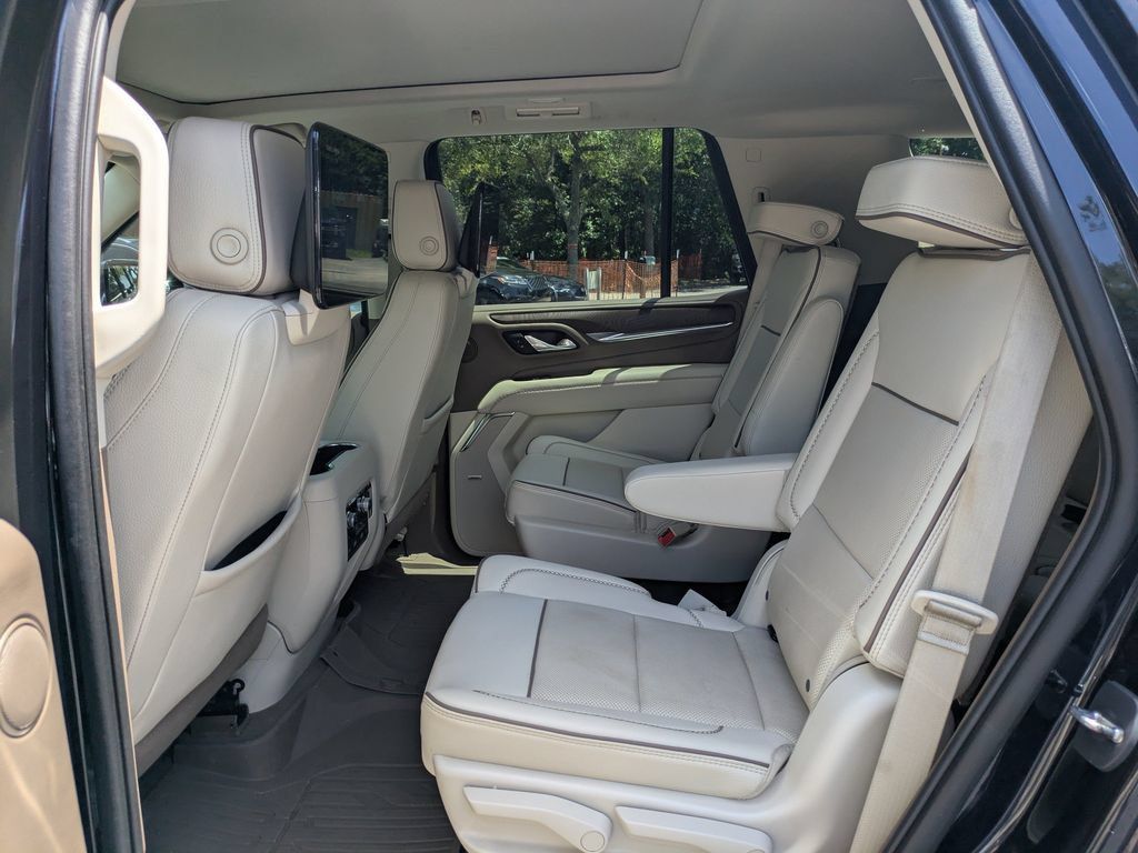 Used 2023 GMC Yukon Denali RWD image 15