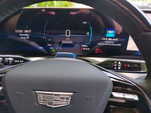 New 2026 Cadillac Vistiq Sport image 13