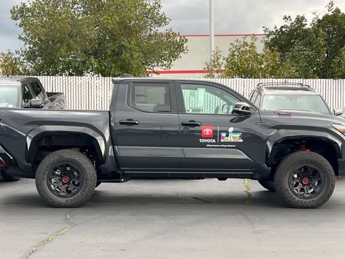 Used 2026 Toyota Tacoma TRD Pro image 8