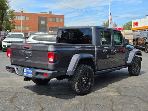 Used 2021 Jeep Gladiator Sport image 5
