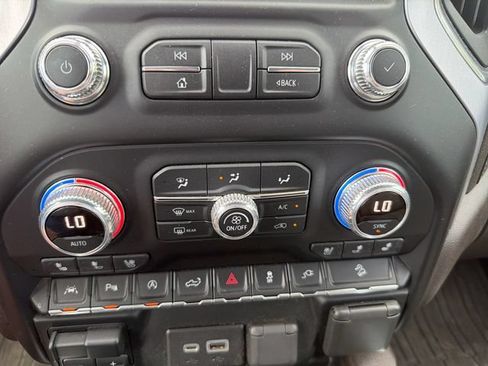 Used 2020 GMC Sierra 1500 SLT w/ SLT Premium Plus Package AWD/4WD image 22