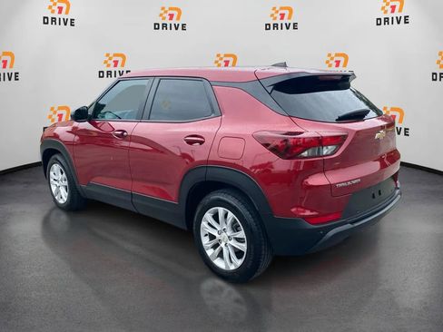 Used 2021 Chevrolet TrailBlazer LS FWD image 3