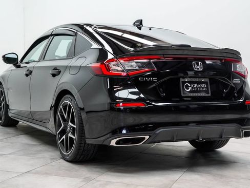 Used 2022 Honda Civic Sport Touring image 11