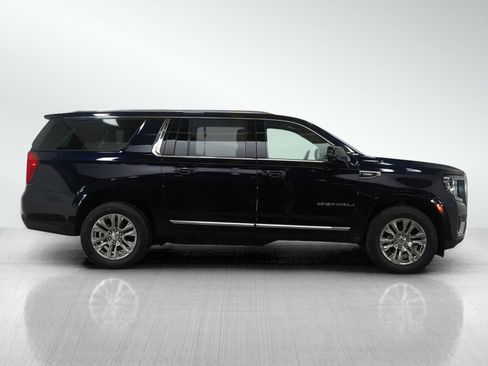 Used 2021 GMC Yukon XL Denali AWD/4WD image 8