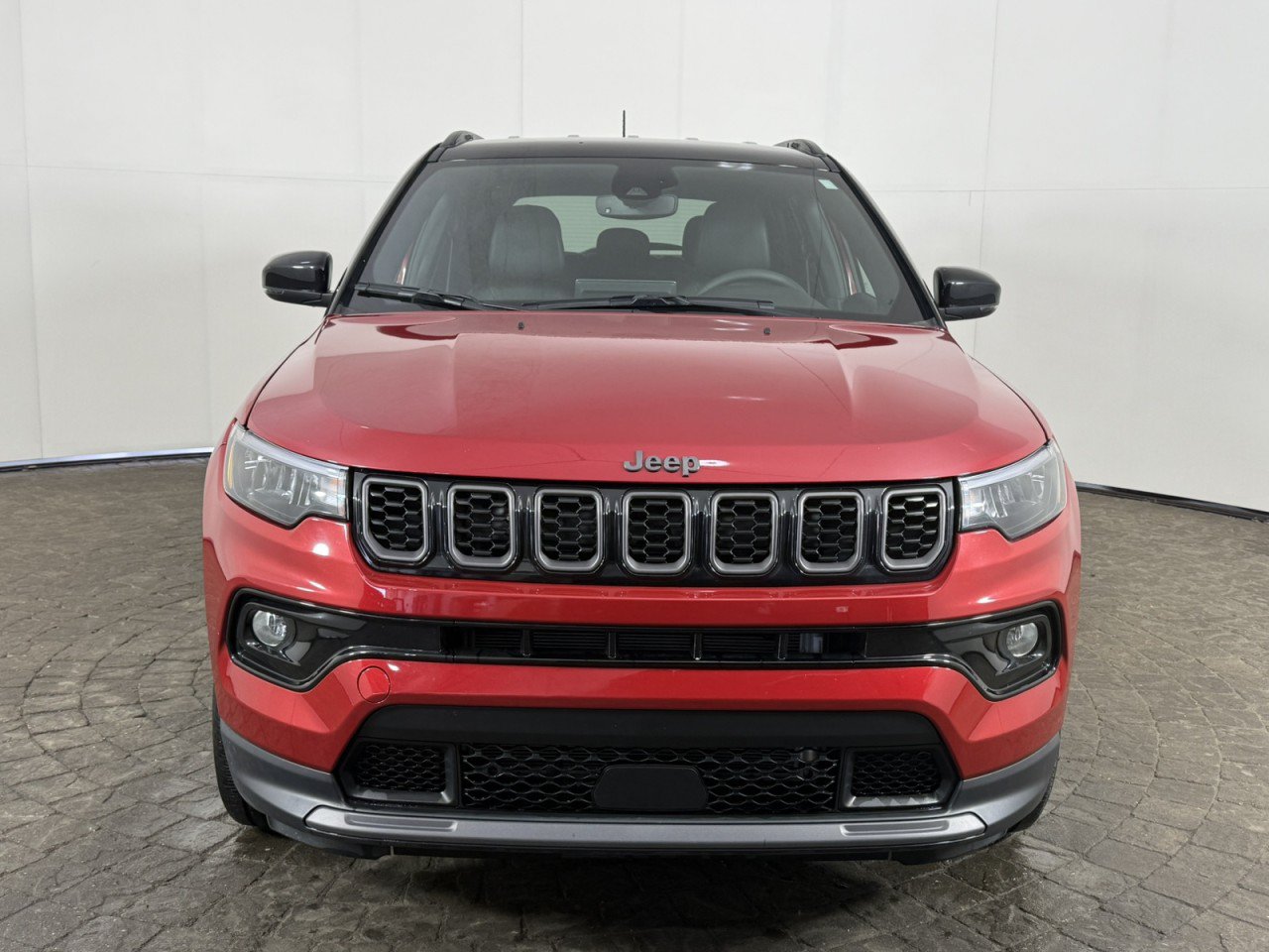 Used 2026 Jeep Compass Limited AWD/4WD image 2