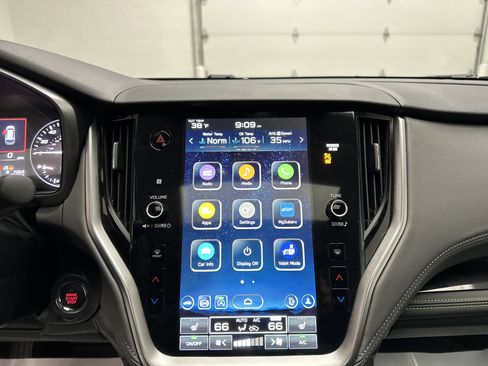 Certified 2025 Subaru Outback Onyx Edition image 30