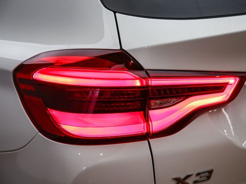 Used 2021 BMW X3 sDrive30i w/ M Sport Package RWD image 12