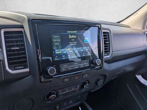 Used 2024 Nissan Frontier SV w/ Technology Package image 12
