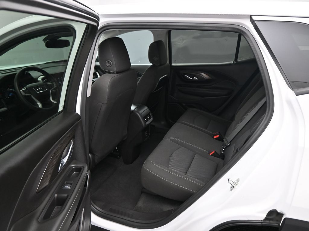 Used 2024 GMC Terrain SLE AWD/4WD image 22