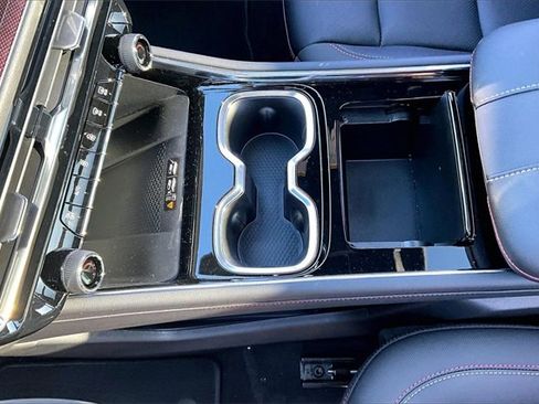 Used 2025 Chevrolet Traverse RS w/ LPO, Floor Liner Package image 18