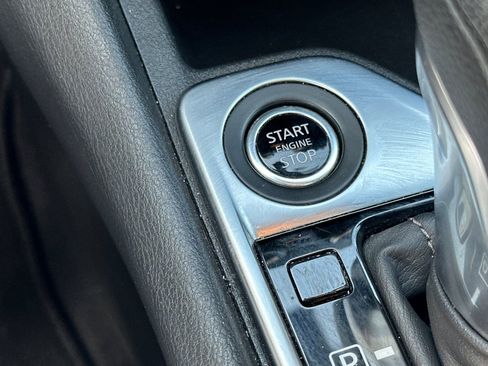 Used 2024 Nissan Sentra SV FWD image 21