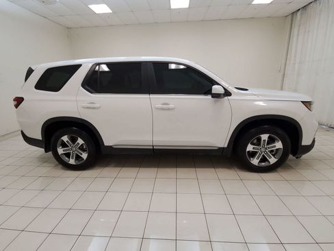 Certified 2025 Honda Pilot EX-L image 28
