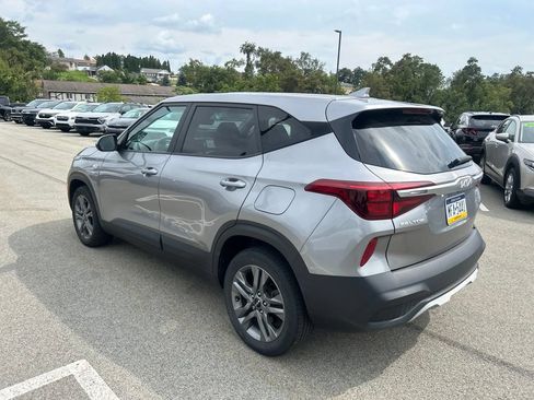 Certified 2022 Kia Seltos LX AWD/4WD image 5
