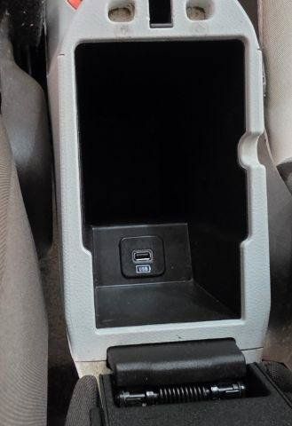 Used 2016 Jeep Renegade Latitude FWD image 26