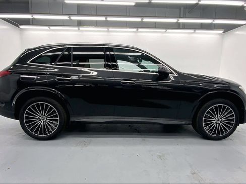 New 2026 Mercedes-Benz GLC 300 image 9